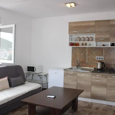 Apartment Apartman Tamara With Beautiful Sea View