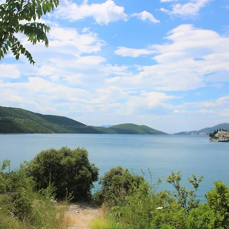 Apartman Tamara With Beautiful Sea View Apartment *